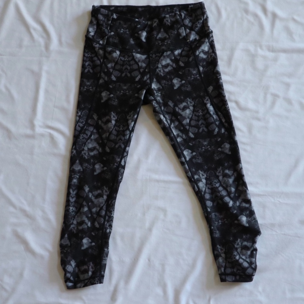Athletic leggings